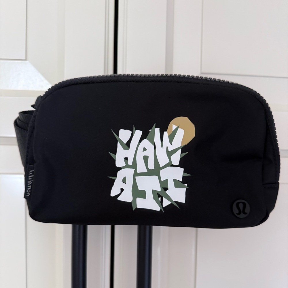 Lululemon Everywhere Belt Bag Hawaii